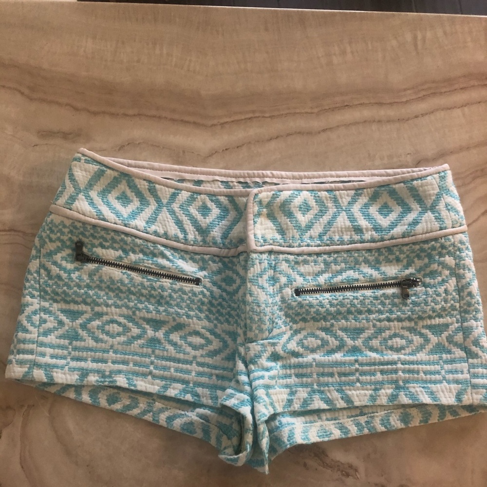 Zara blue and white shorts